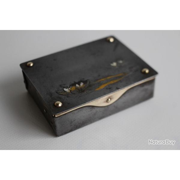 Boite a timbres 1900 philat�lie