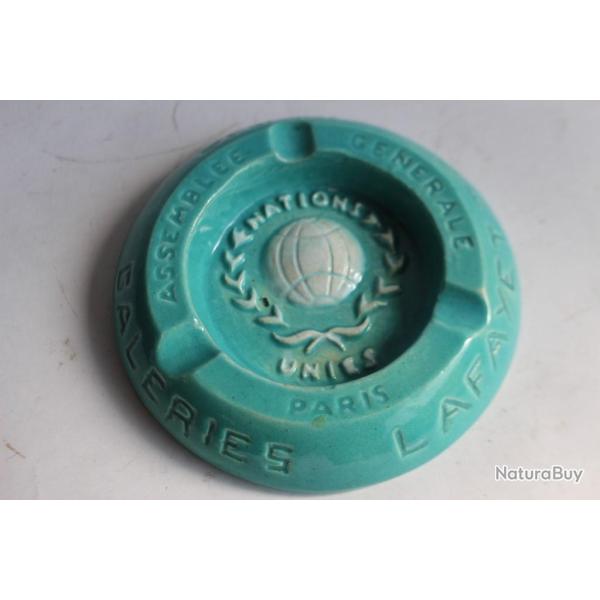 Cendrier publicitaire Galeries Lafayette Paris Nations Unies R�my