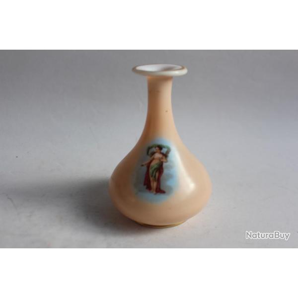 Ancien vase en opaline XIXe si�cle