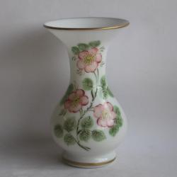 Ancien vase opaline &eacute;maill&eacute;e