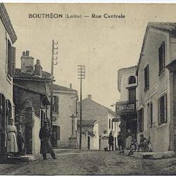 Carte postale France Bouth&eacute;on - Loire (42) - Rue Centrale