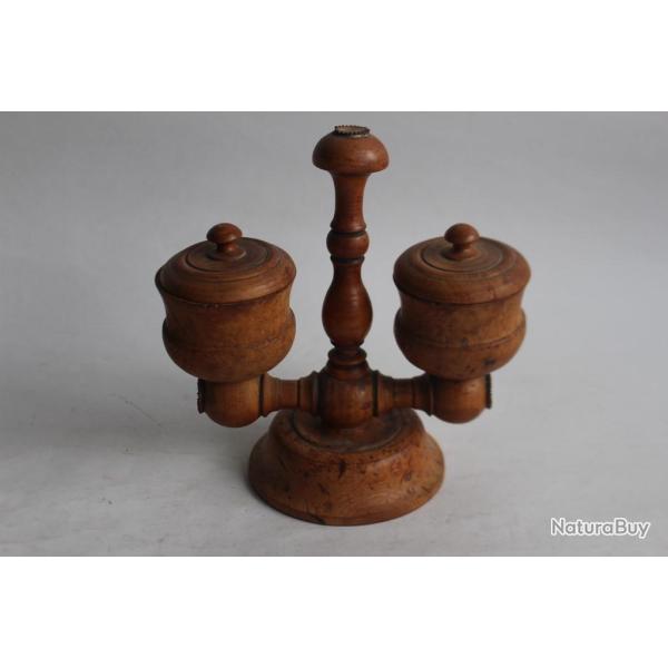 Sali�re en bois Art populaire