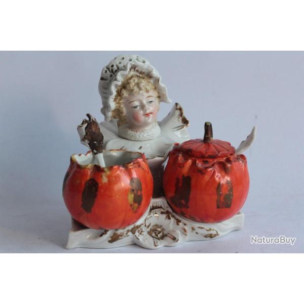 Service � condiments Sali�re Petite fille porcelaine XIXe si�cle