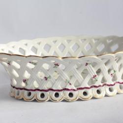 Corbeille porcelaine ajourée Nyon Suisse