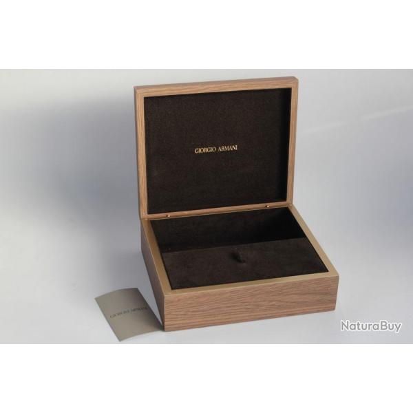 EMPORIO ARMANI �crin pour lunettes de soleil