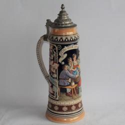 Tr&egrave;s grande chope &agrave; bi&egrave;re c&eacute;ramique allemande