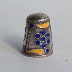 D&eacute; &agrave; coudre argent &eacute;maill&eacute;