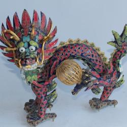 Dragon en &eacute;maux cloisonn&eacute;s Chine