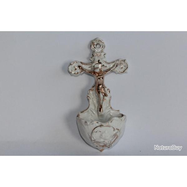 Ancien b�nitier porcelaine
