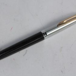 Stylo plume WATERMAN'S C/F plume or 18 K