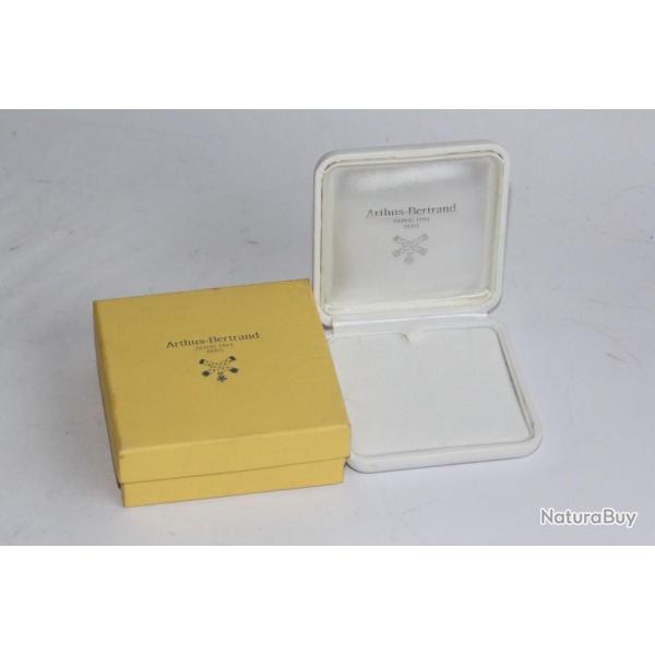 �crin pour bijoux Arthus Bertrand M�daille