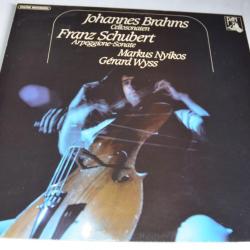 2 Vinyls 33T Classic Brahms,Schubert : Cellosonaten, Arpeg.-Sonate,..