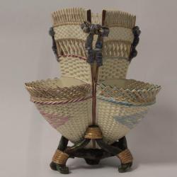 Ancienne Bouquetière céramique tripode