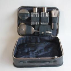 Nécessaire de toilette de voyage argent Mappin & Webb vanity set