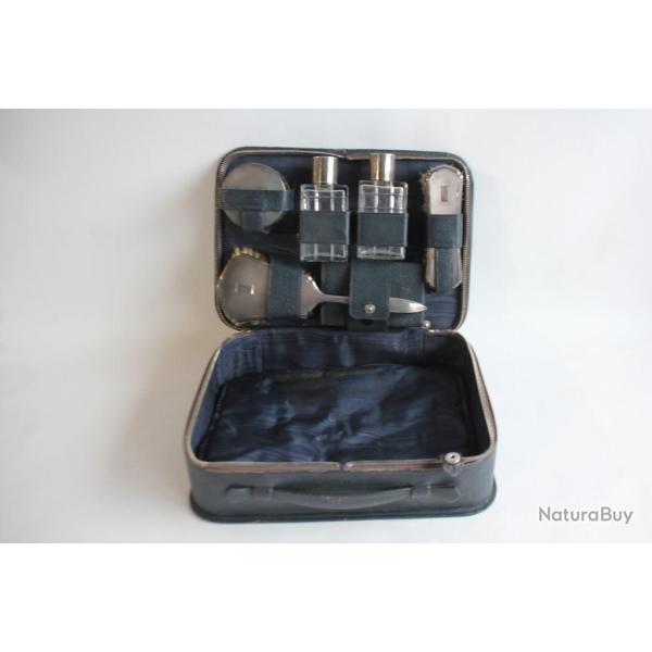 N�cessaire de toilette de voyage argent Mappin & Webb vanity set