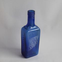 Ancienne bouteille pharmacie Deschiens H&eacute;moglobine cobalt