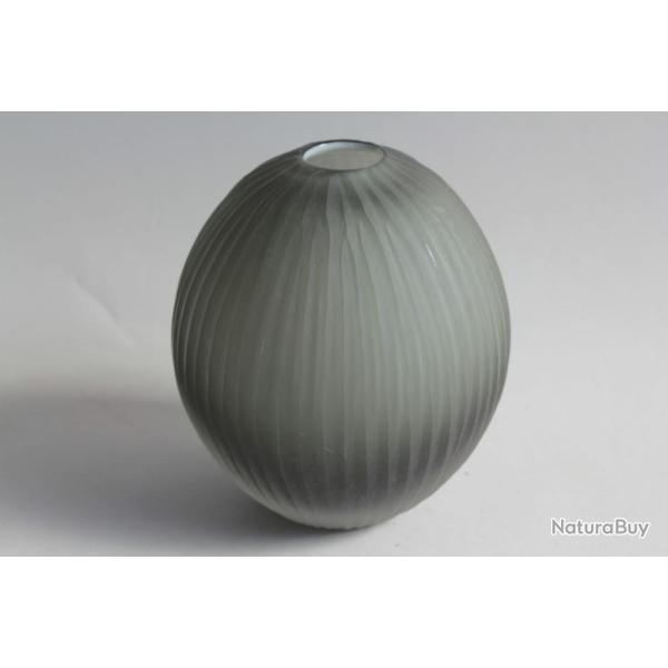 Petit Vase verre multicouche taill� design Scandinave