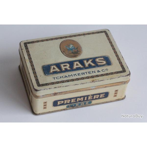 Bo�te � Cigarettes t�le ARAKS Tchamkerten et Co. Premi�re