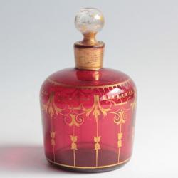 Flacon &agrave; parfum verre rubis &eacute;maill&eacute; Napol&eacute;on III
