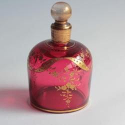 Flacon &agrave; parfum verre rubis &eacute;maill&eacute; Napol&eacute;on III