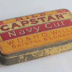 Bo&icirc;te &agrave; Cigarettes t&ocirc;le Capstan Navy Cut