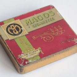 Bo&icirc;te &agrave; Cigarettes t&ocirc;le Magos J. Malzmann Dresden Allemagne