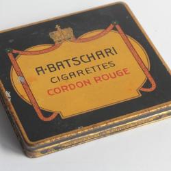 Bo&icirc;te &agrave; Cigarettes t&ocirc;le A. Batschari Cordon rouge