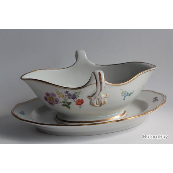 MEISSEN Sauci�re porcelaine Fleurs XIXe si�cle