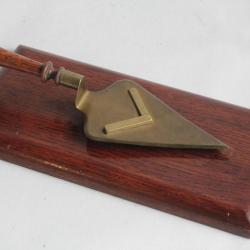 Pince de bureau Truelle Franc-ma&ccedil;on