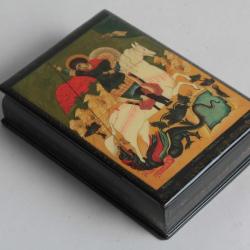 Bo&icirc;te laqu&eacute;e Russe Mstera Saint Georges terrassant le dragon