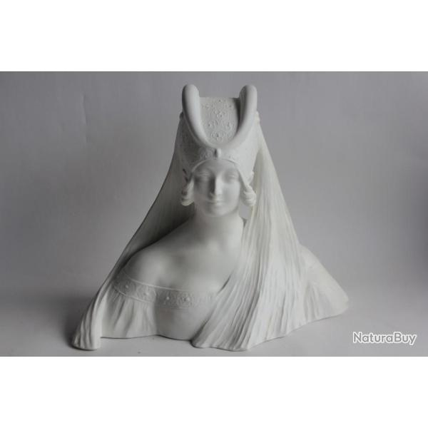 L�o LAPORTE-BLAIRSY Buste Femme porcelaine biscuit Limoges