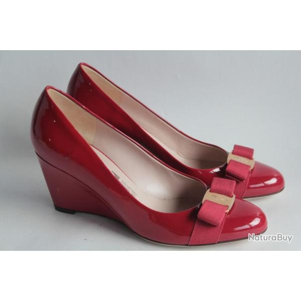 Escarpins compens�s Salvatore FERRAGAMO Flo rouge T37,5