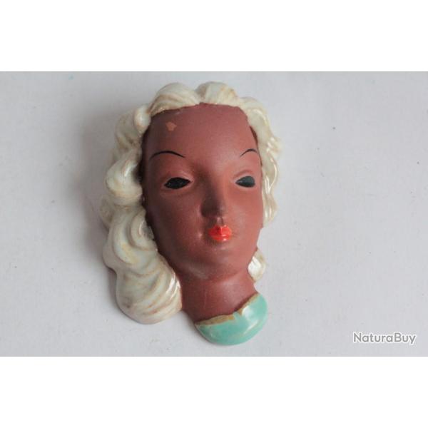 GOLDSCHEIDER Masque mural visage femme c�ramique 8248