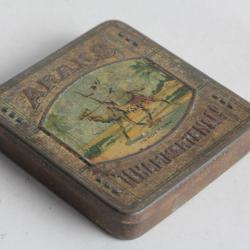 Bo&icirc;te &agrave; Cigarettes t&ocirc;le ARAKS Tchamkerten et Co.