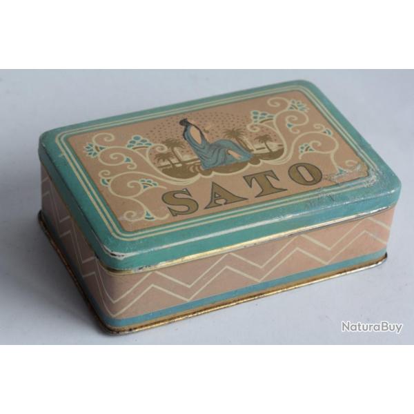 Bo�te � Cigarettes t�le SATO Charles LOUPOT