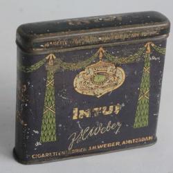 Bo&icirc;te &agrave; Cigarettes t&ocirc;le Intus J.H. Weber Amsterdam