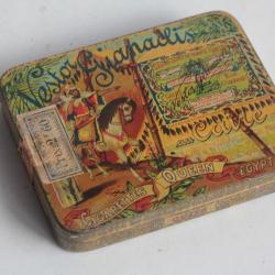 Bo&icirc;te &agrave; Cigarettes t&ocirc;le Queen Nestor Gianaclis