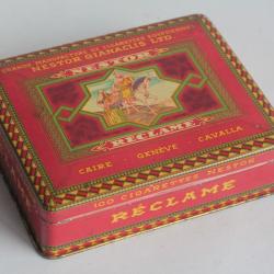 Bo&icirc;te &agrave; Cigarettes t&ocirc;le Nestor Gianaclis R&eacute;clame