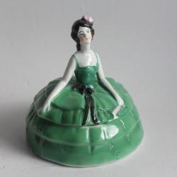 Boite &agrave; poudre porcelaine Femme Allemagne