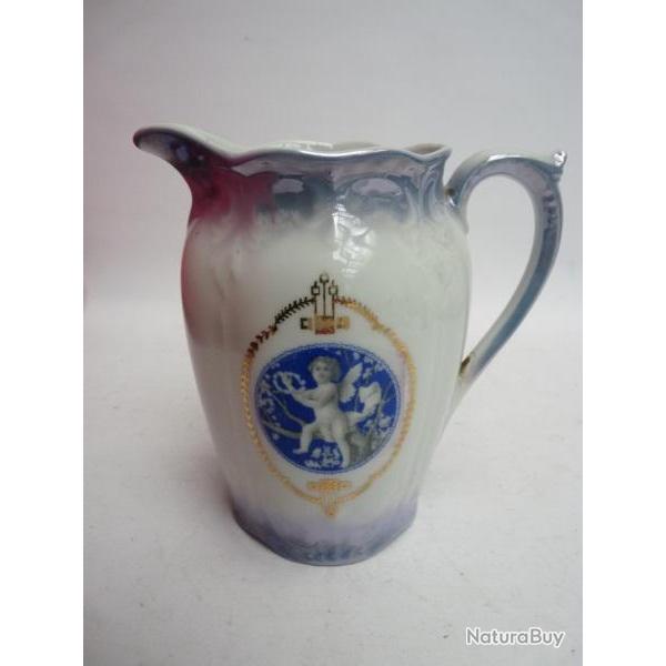 Pot � lait Porcelaine d�cor d'ange