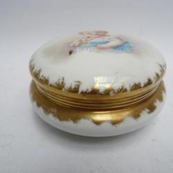 Grande boite porcelaine b&eacute;b&eacute; XIXe si&egrave;cle enfant Antiquit&eacute;s