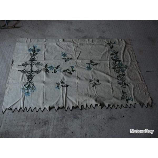 Nappe de table brod� de chardons linge de table Art de la table cuisine