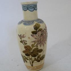 Petit vase Chinois c&eacute;ramique