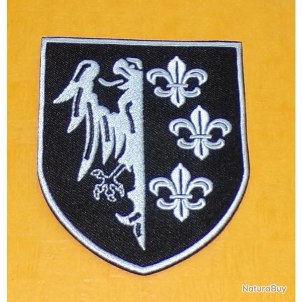 TISSU PATCH : DIVISION CHARLEMAGNE NOIR , DIAMETRE 9CM , BON ETAT VOIR PHOTOS . POUR TOUT RENSEIGNE
