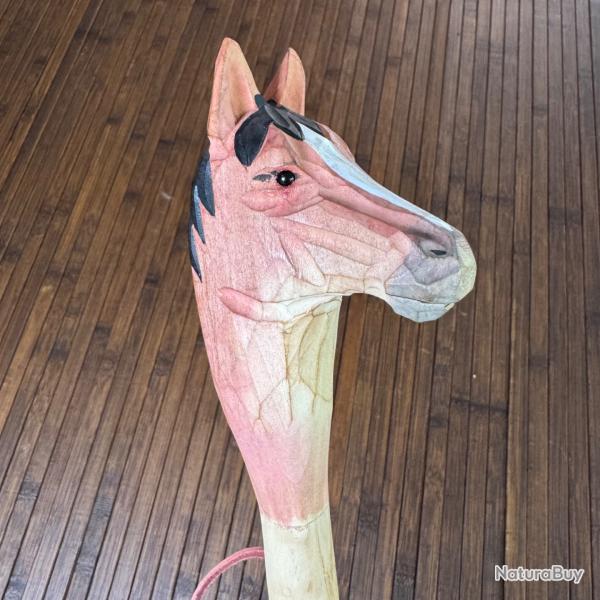 B�TON DE MARCHE ARTISANALE EN BOIS POMMEAU SCULPT� D'UNE T�TE DE CHEVAL NEUF