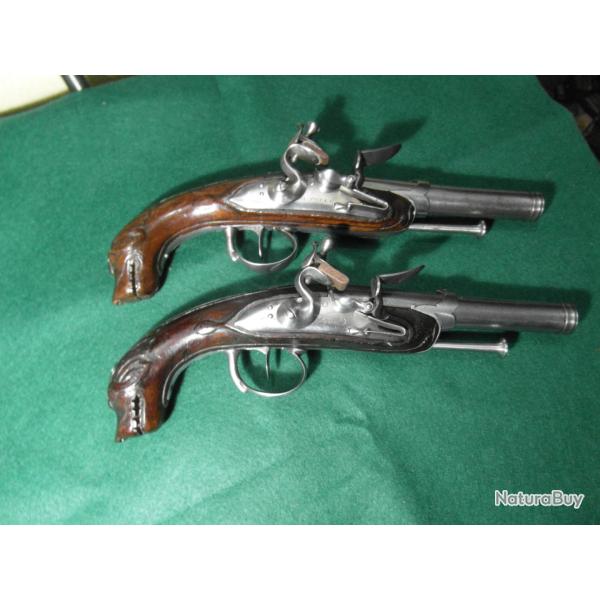 Belle paire de pistolets  silex 18 d'officier de marine dit "chiens de mer" sign FOUR  Tulle