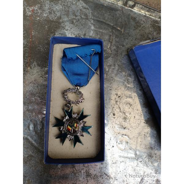 medaille de chevalier de l ordre national du merite