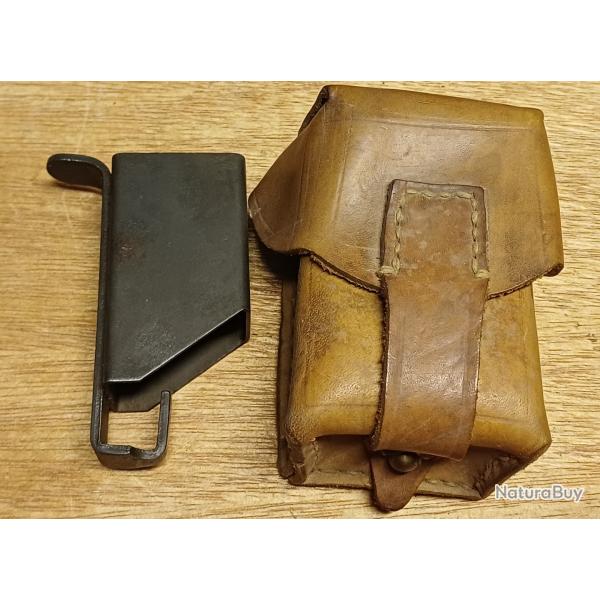 Ancienne cartouchi�re militaire en cuir MAUSER yougoslave + chargette MAT49