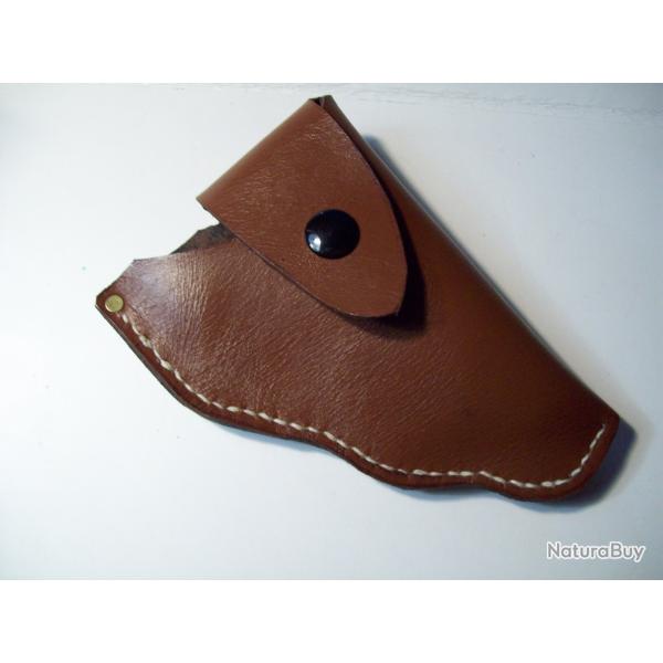 petit tui cuir pour pistolet 6,35 marron rouge
