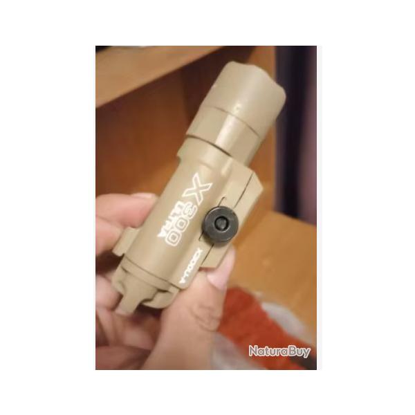 Lumi�re tactique multifonctionnelle, reprod. de X300U-A : convient aux rails de 20 mm PA airsoft